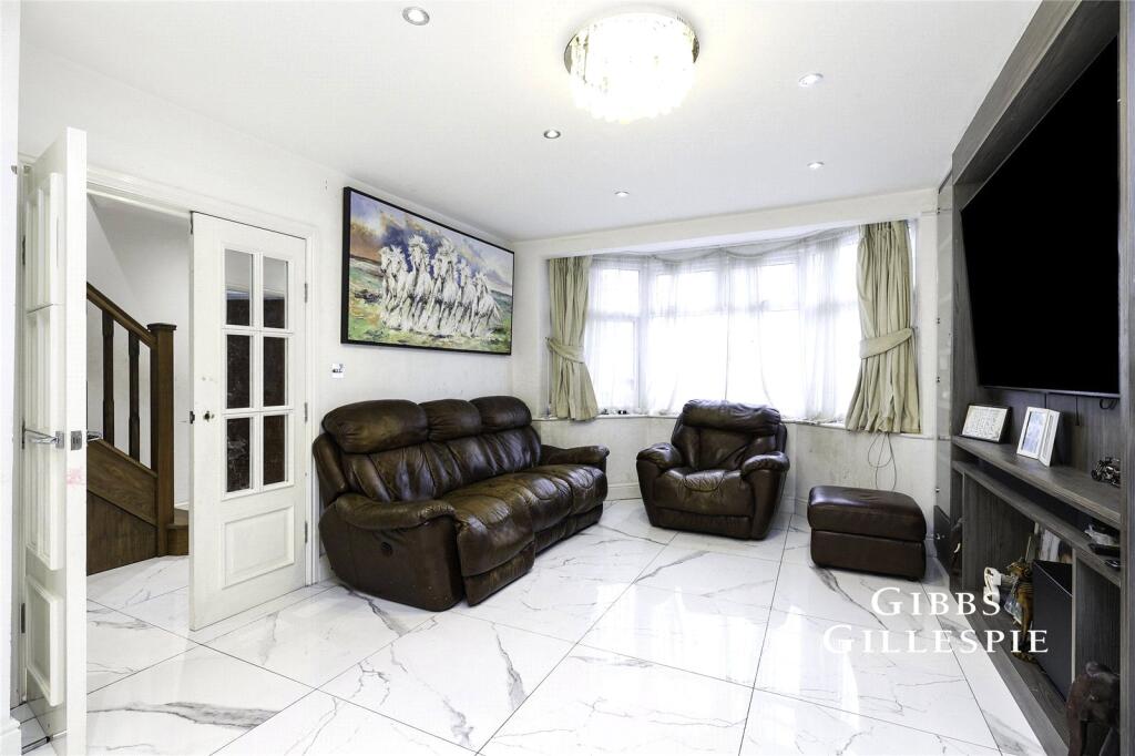 House in Southall - View 3