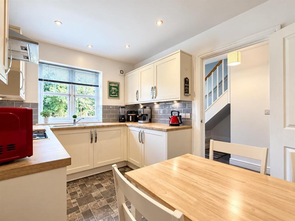 House in Hereford, Herefordshire - View 3