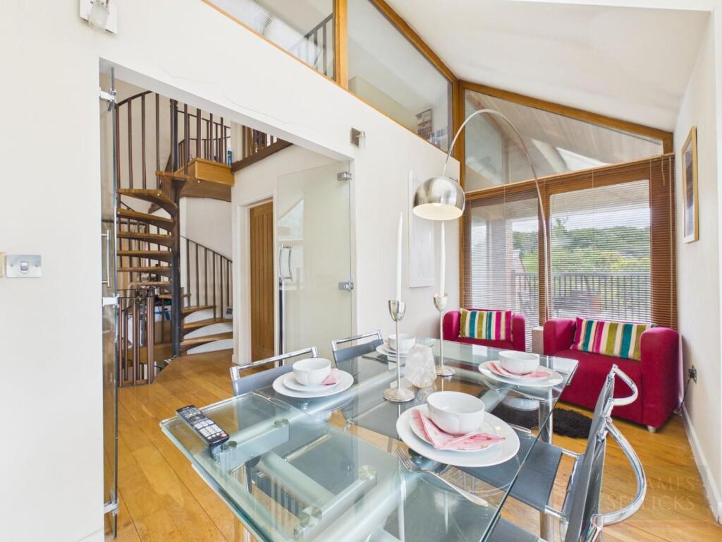 House in Hinckley and Bosworth, Groby - More
