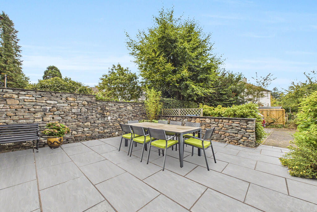 Prior Holme, Borrowdale Road, Keswick, Cumbria, CA12 5DD photo 4