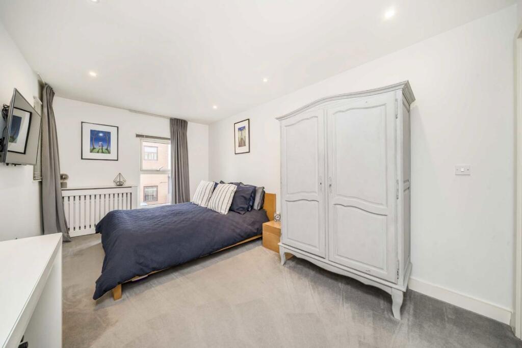 Apartment in Twickenham - View 4