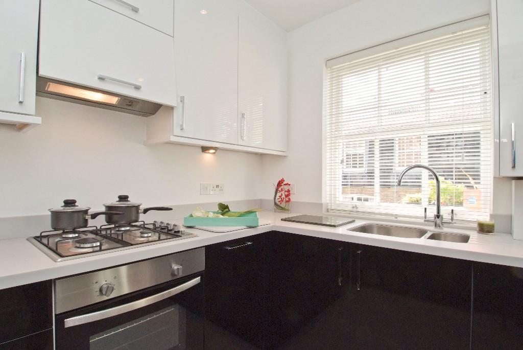 2 bedroom mews property for rent
