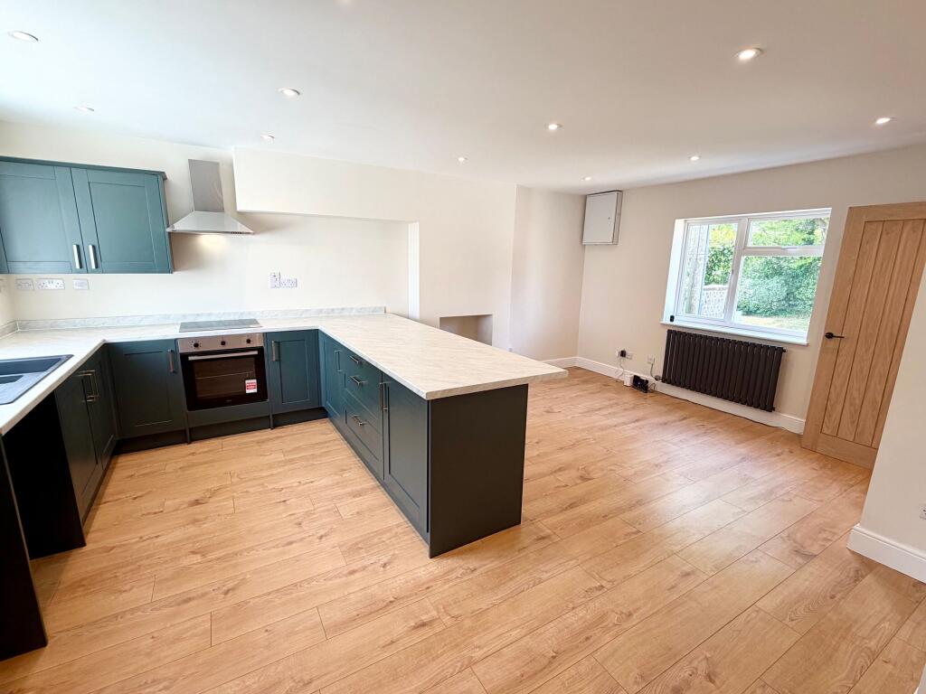 House in Bradenstoke, Lyneham and Bradenstoke - View 3