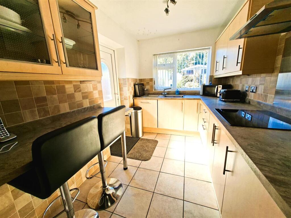 Aldershaw Road, South Yardley, Birmingham photo 4