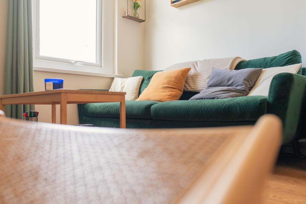 Apartment in Cardiff - View 3