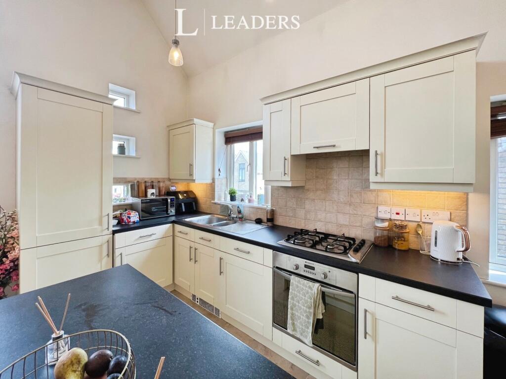 Apartment in West Suffolk, Bury St Edmunds - View 4
