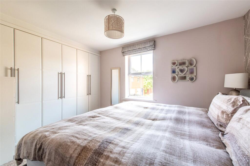 Toad Hall Crescent, Chattenden, Rochester, Kent, ME3 photo 4