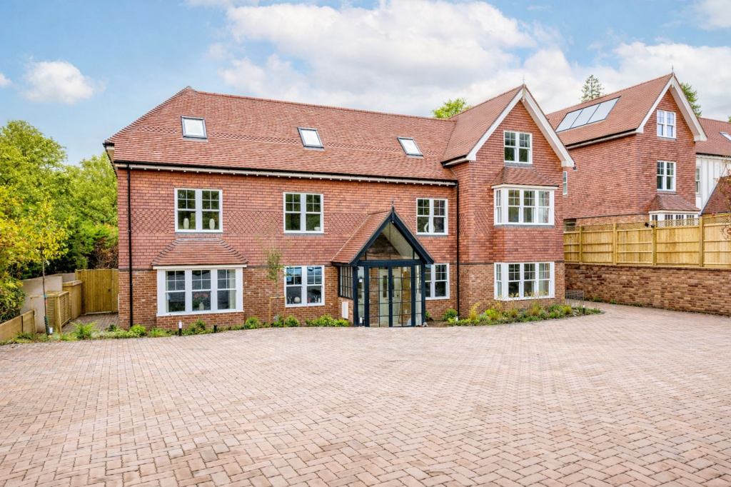 Main image of property: Hollymeoak Road, Coulsdon, CR5