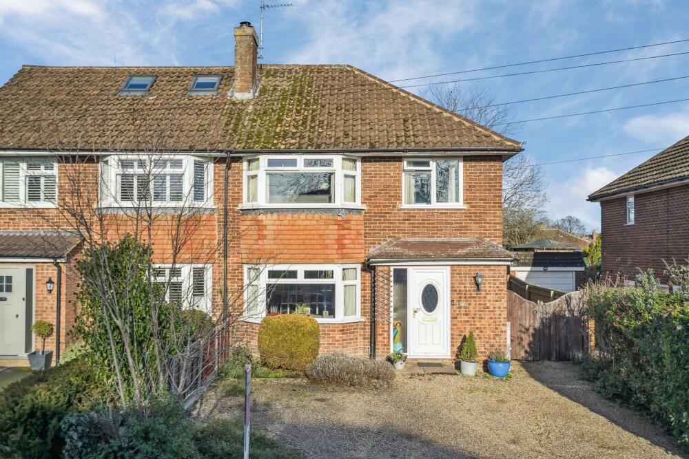 Main image of property: Pond Lane, Chalfont St Peter, SL9