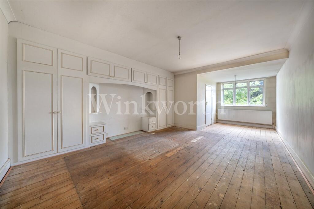 House in London - More