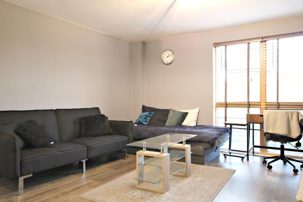 Erin Court, Willesden Green photo 2