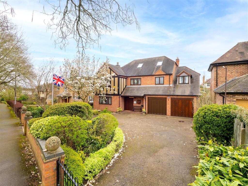 Main image of property: Avenue Road, Stratford-upon-Avon