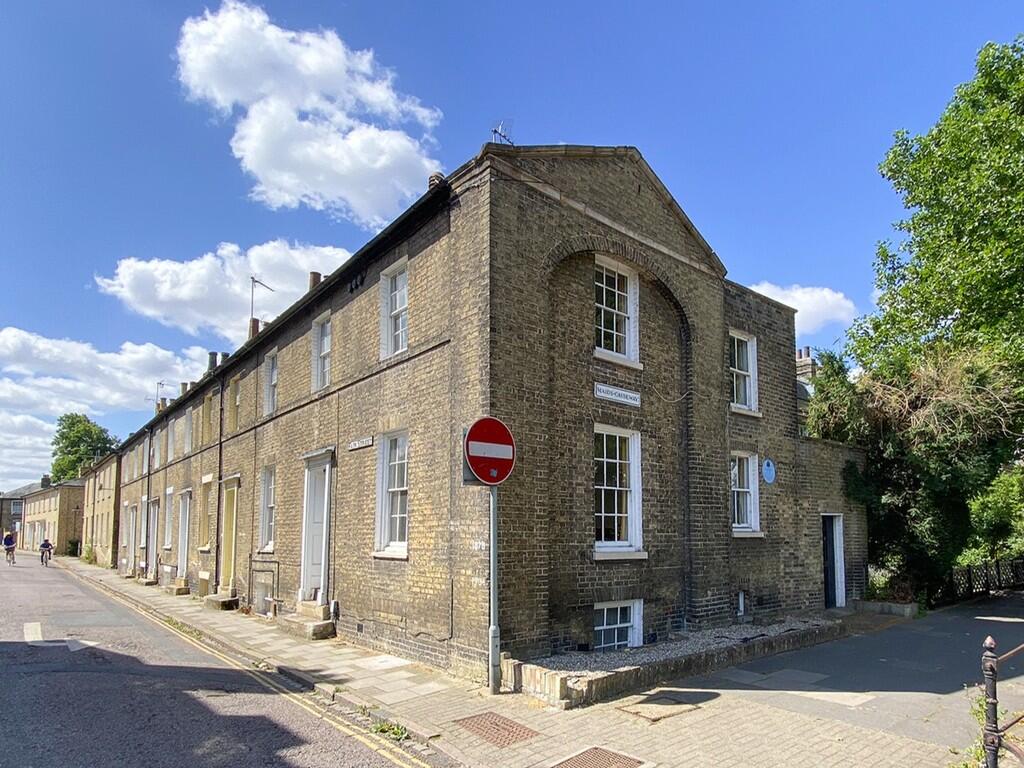 Main image of property: Maids Causeway, Cambridge