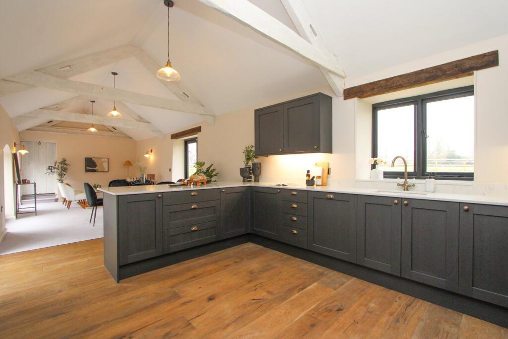 Mays Hill, Frampton Cotterell, BS36 photo 4