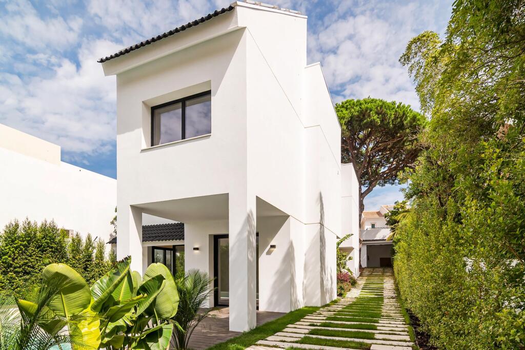 Main image of property: Lisbon, Estoril