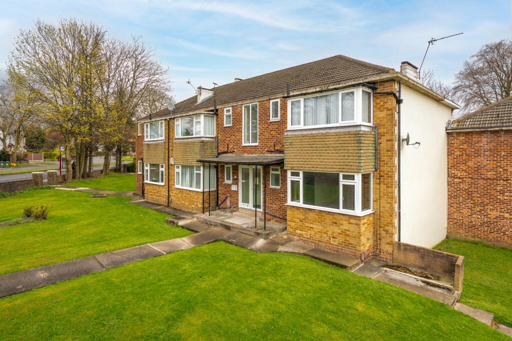 1-bed flat on Princes Court, Moortown, Leeds, LS17, £120,000