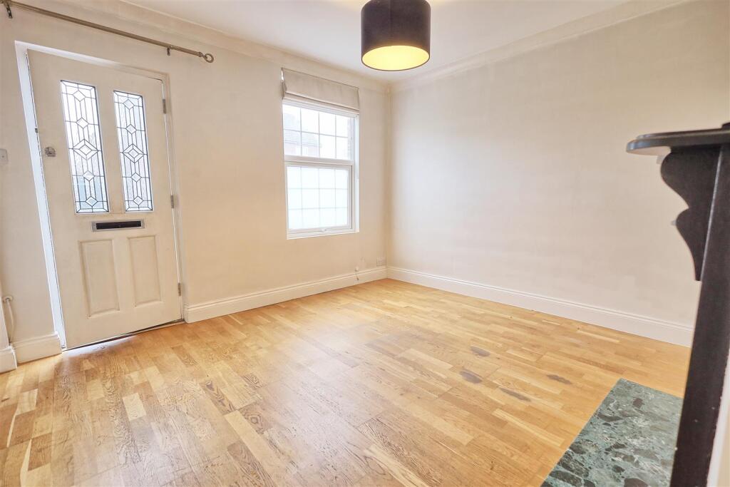 House in Stevenage - More
