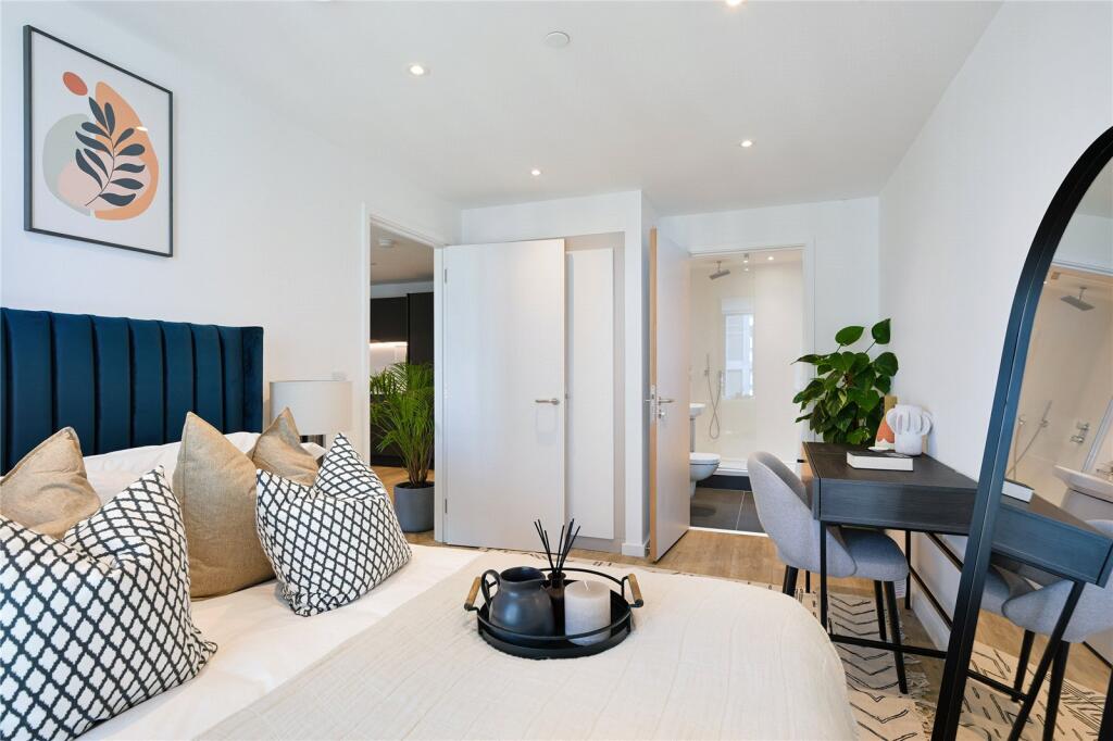 Apartment in Manchester - View 3