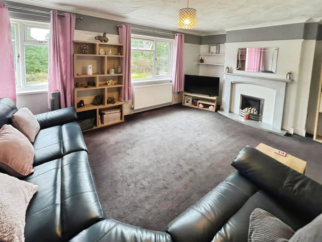 House in Dudley - View 4