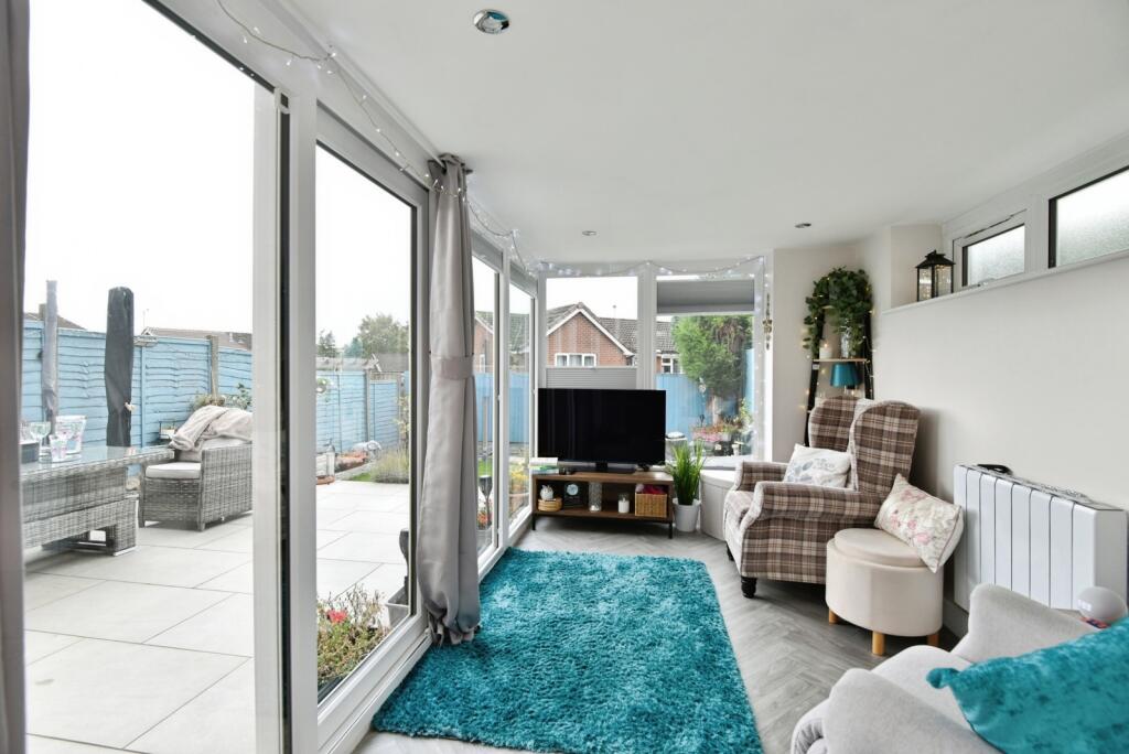 House in Stoke-on-Trent - More