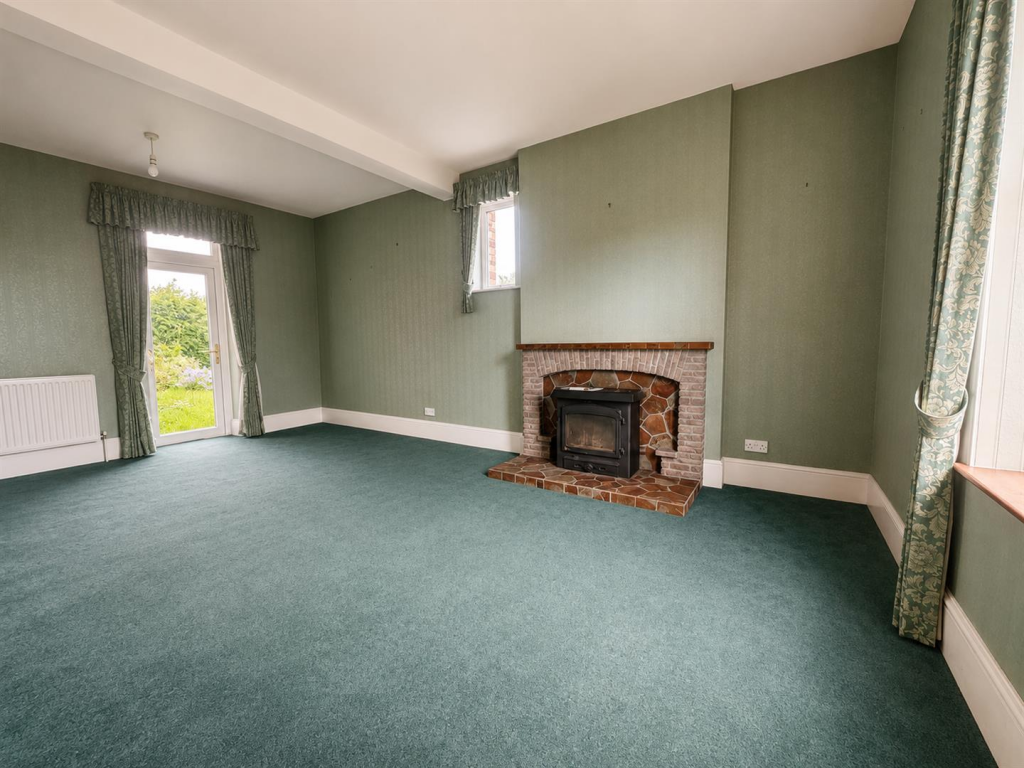 13 Chapel Lane, Blisworth, Northampton photo 4