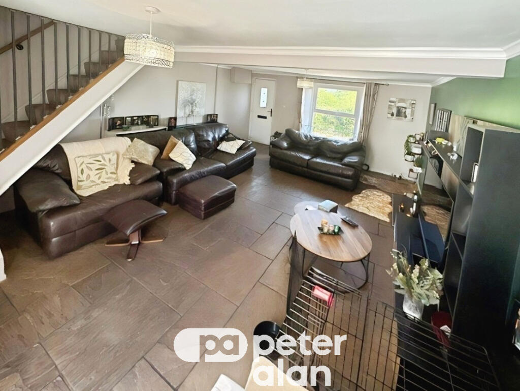 House in Cardiff, Gelligaer - View 2