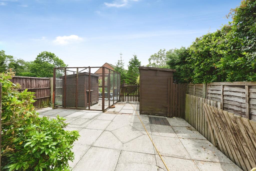 House in South Derbyshire, Derbyshire - View 4