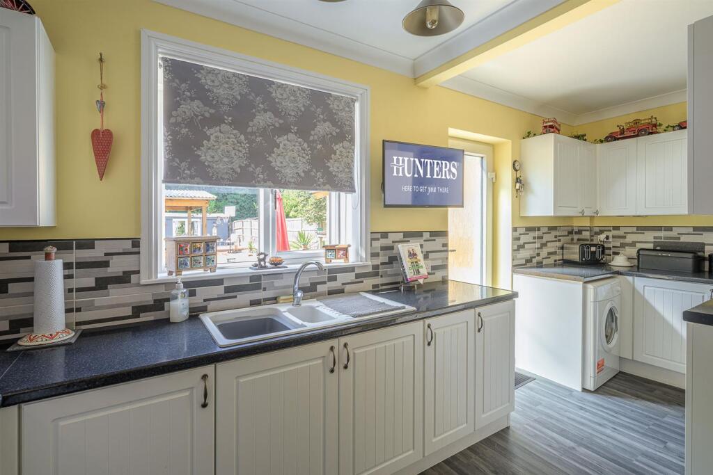 House in Dudley, West Midlands - More