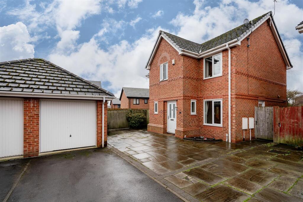 Main image of property: Pickley Court, Leigh