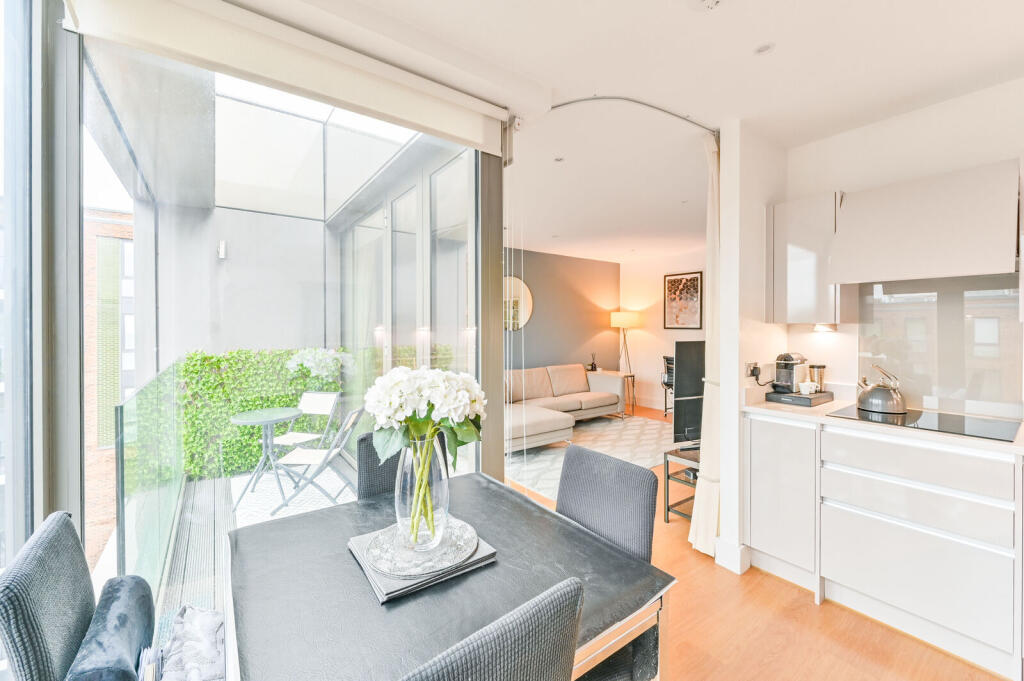 Main image of property: Kilburn park Road, Maida Vale, London, NW6