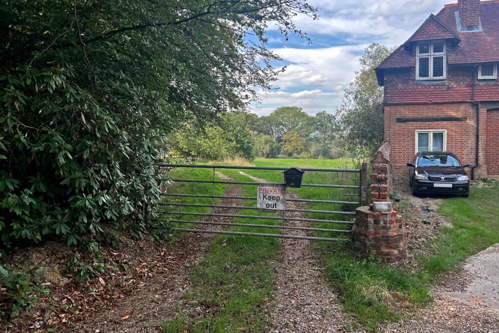 Main image of property: Hartsbourne Field, Harrow, HA3