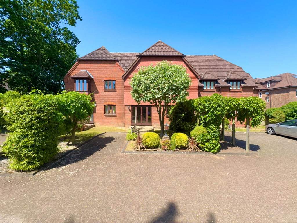 Main image of property: Beech Walk, Ashmoor Lodge, NW7