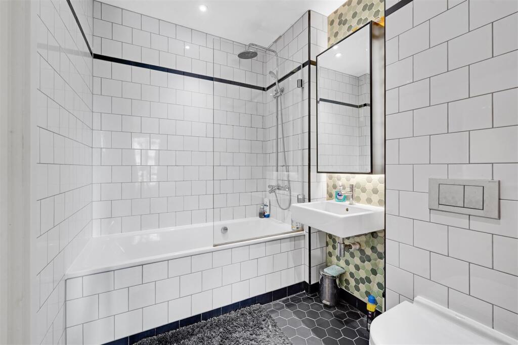 Apartment in London, Poplar - More