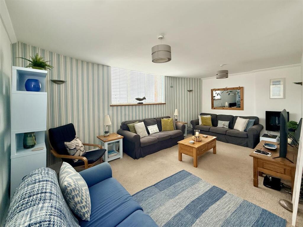 House in Plymouth, Cattedown - View 2