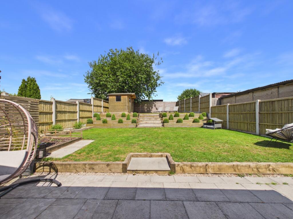 House in Stoke-on-Trent - View 2