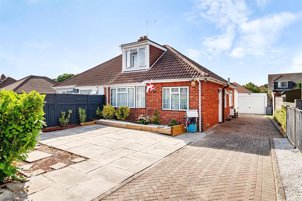 Main image of property: Tewkesbury Avenue, Fareham