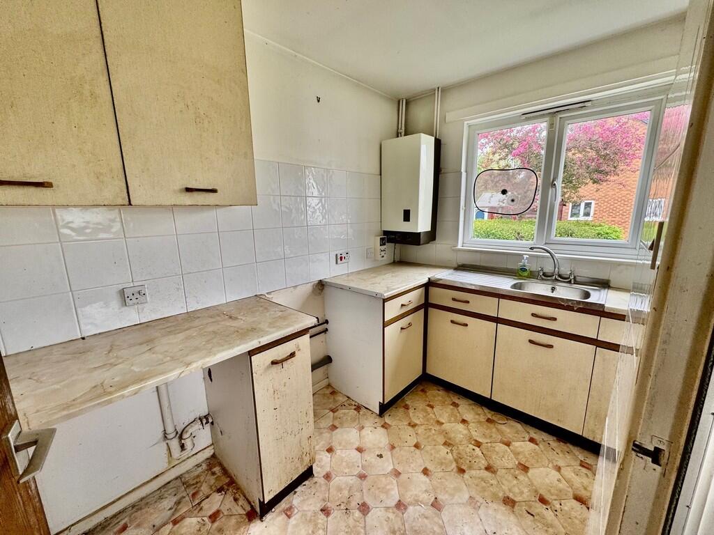 House in Solihull, Ulverley Green - View 4