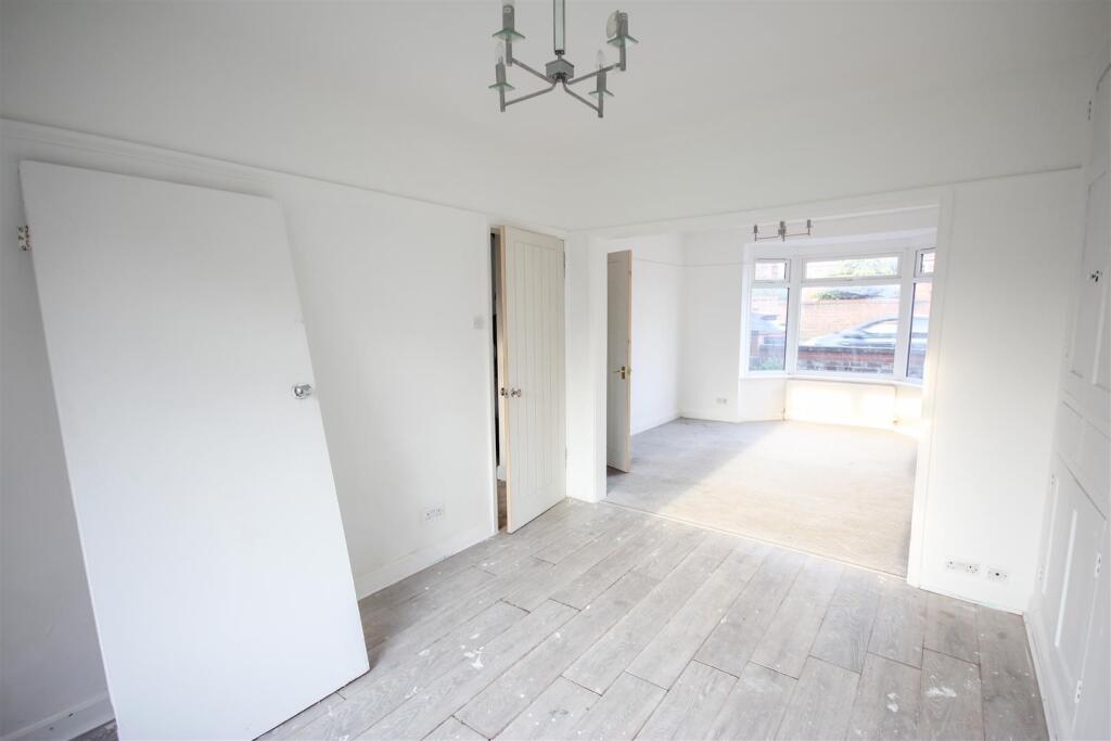 House in Wellingborough, Burrow's Bush - View 4