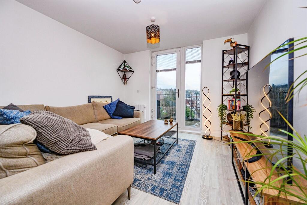 Main image of property: Dacorum Way, Hemel Hempstead