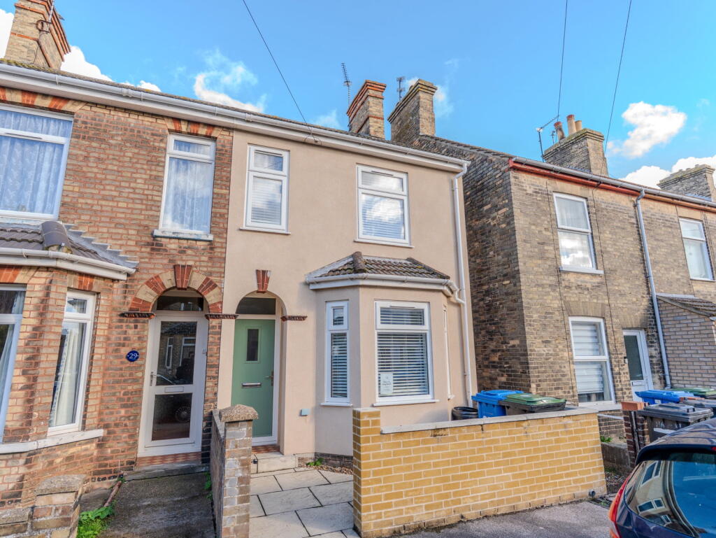 Main image of property: Rochester Road,Lowestoft,NR33 0JR