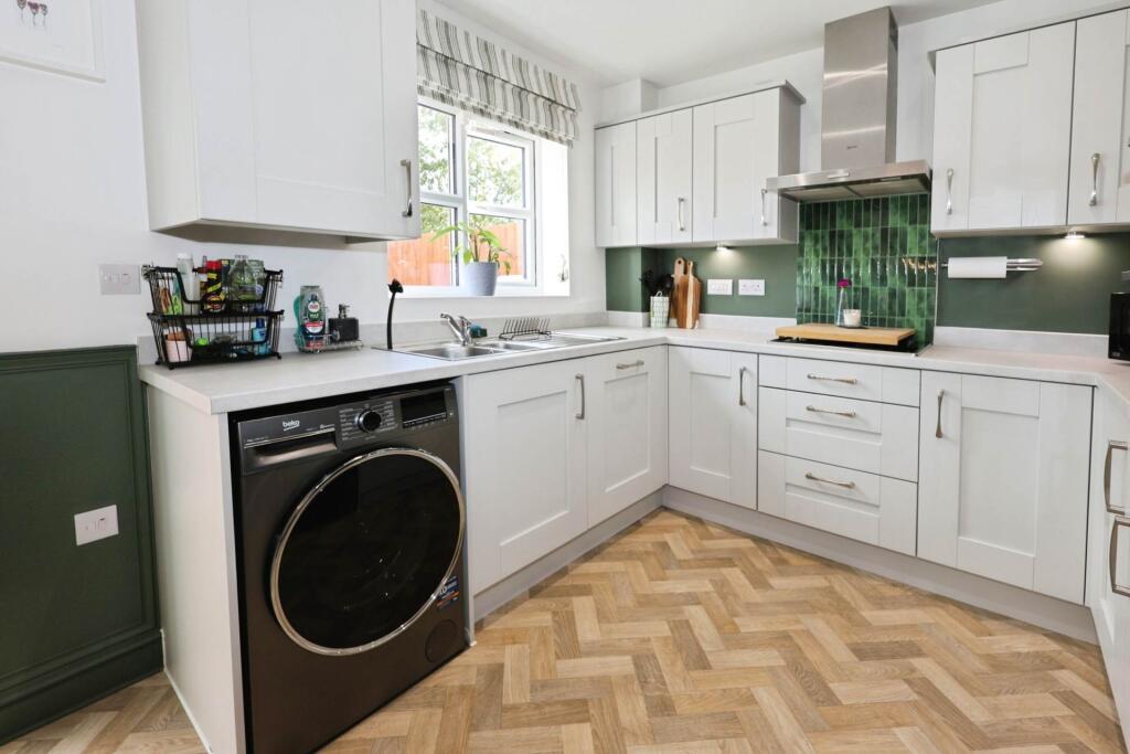 House in Wirral, Liverpool City Region - More