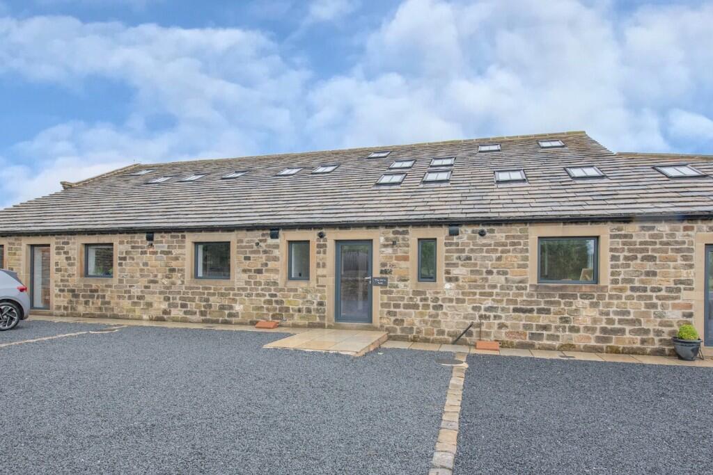 Main image of property: The Owl's Nest, Ghyll Grange Lane, Silsden BD20 0NJ