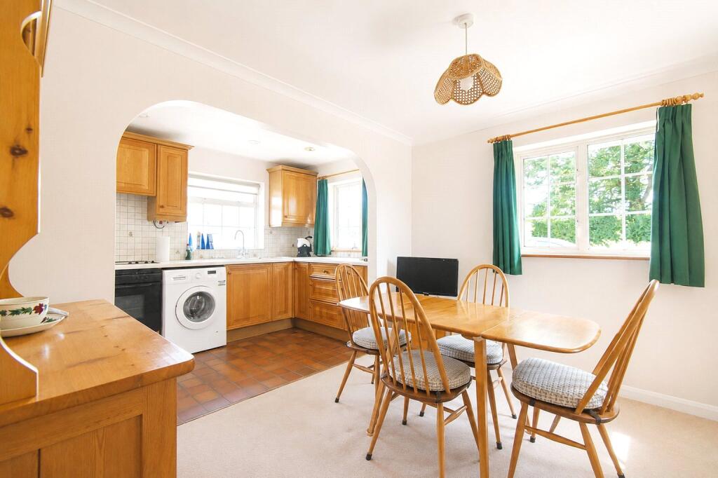House in Basingstoke and Deane, Hartley Wespall - View 4