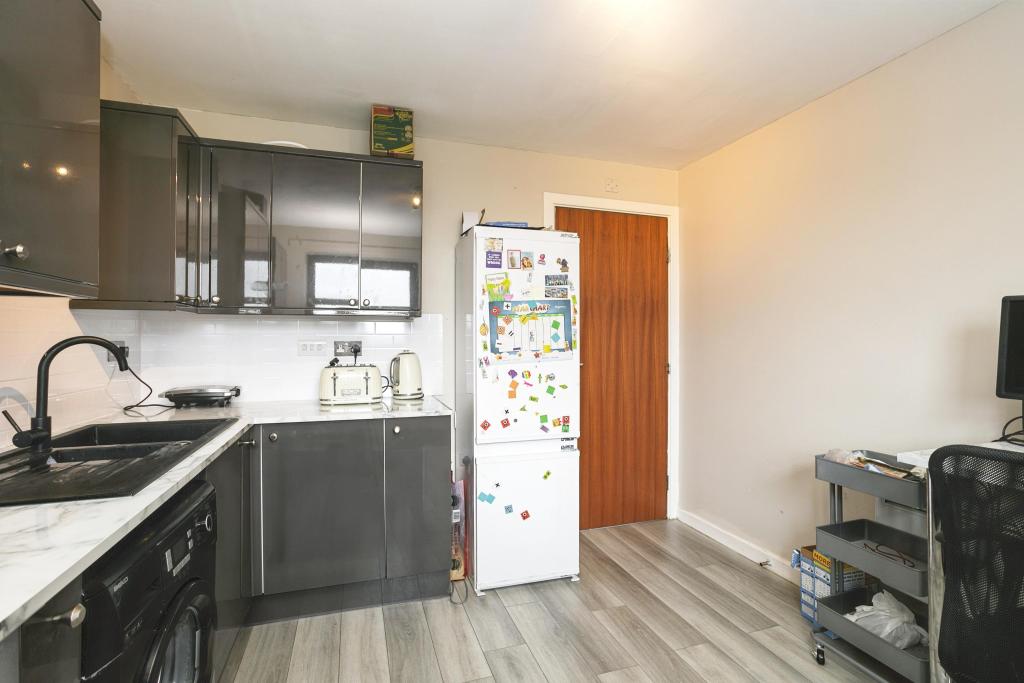 Apartment in Aberdeen, Bankhead, Bucksburn and Newhills - View 5