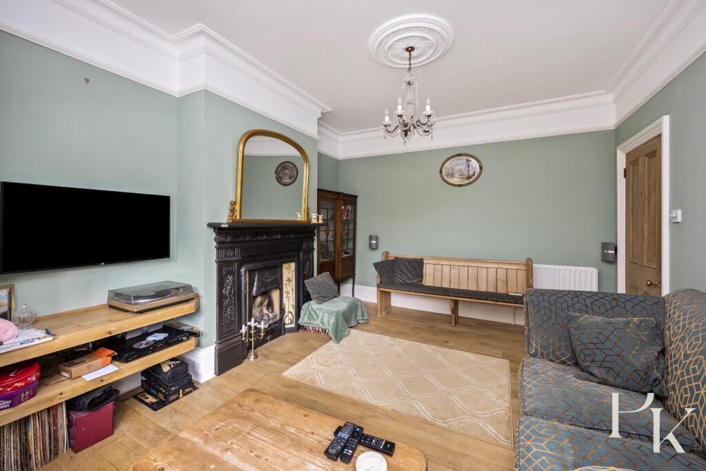 Apartment in Brighton - More