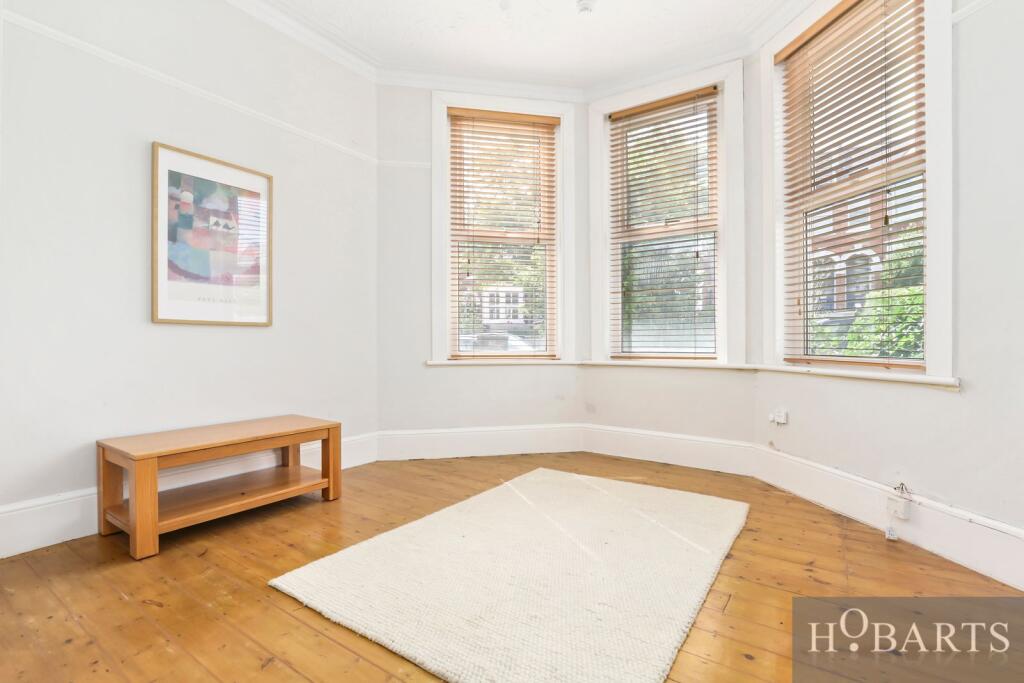 84 Victoria Road, Alexandra Park, N22 photo 3