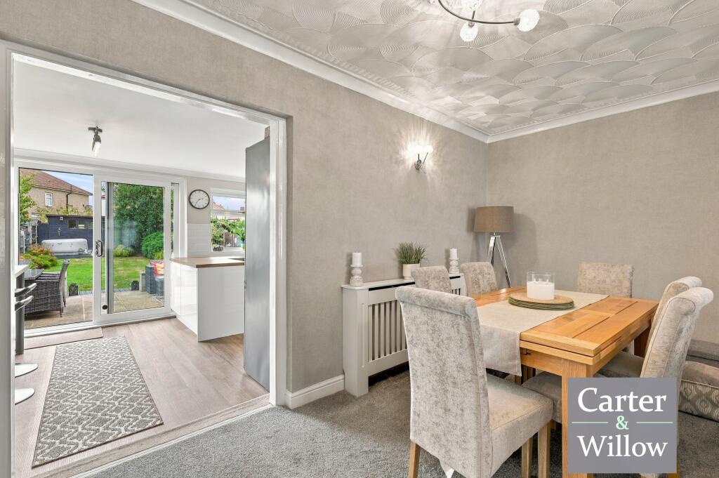 House in Romford - More