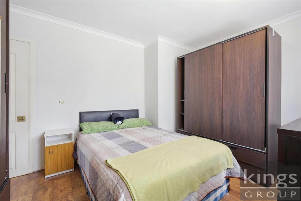 Asplins Road, London - More