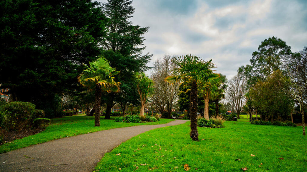 Barrack Road,


Christchurch,
BH23 2AW photo 3