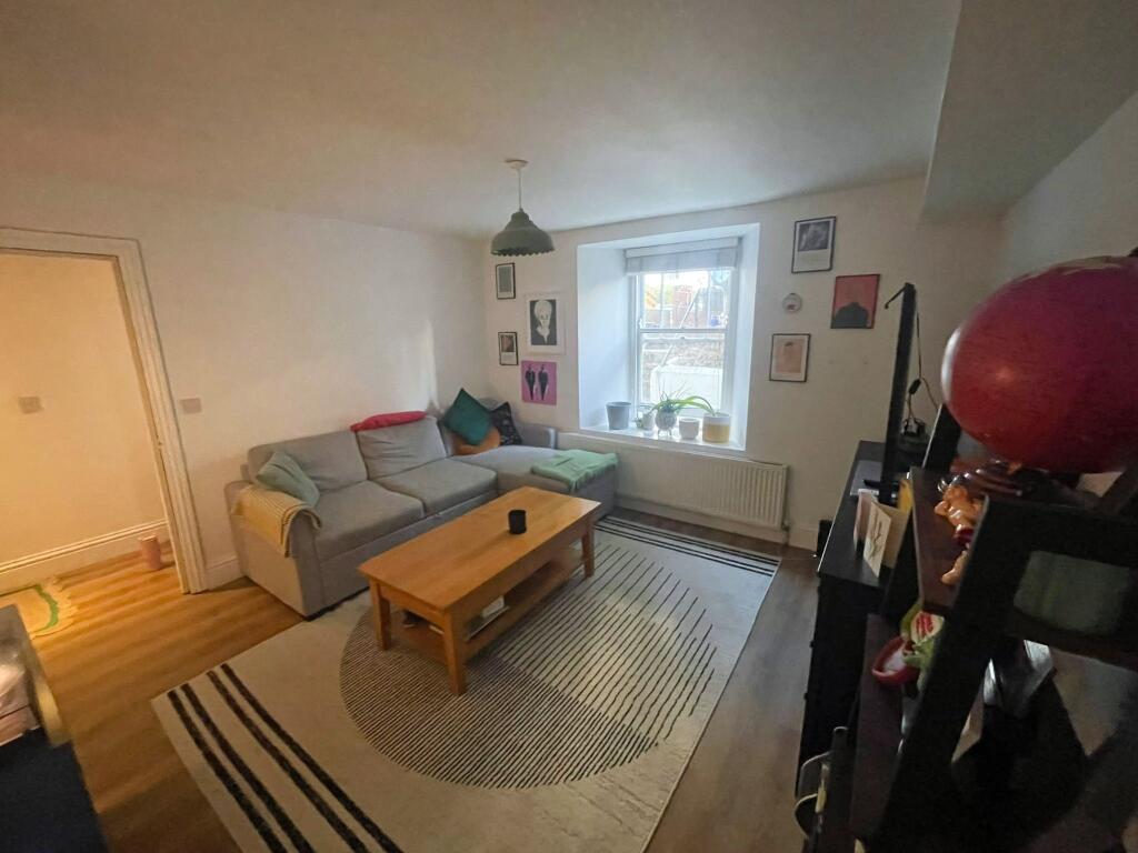 Apartment in Bristol - View 4
